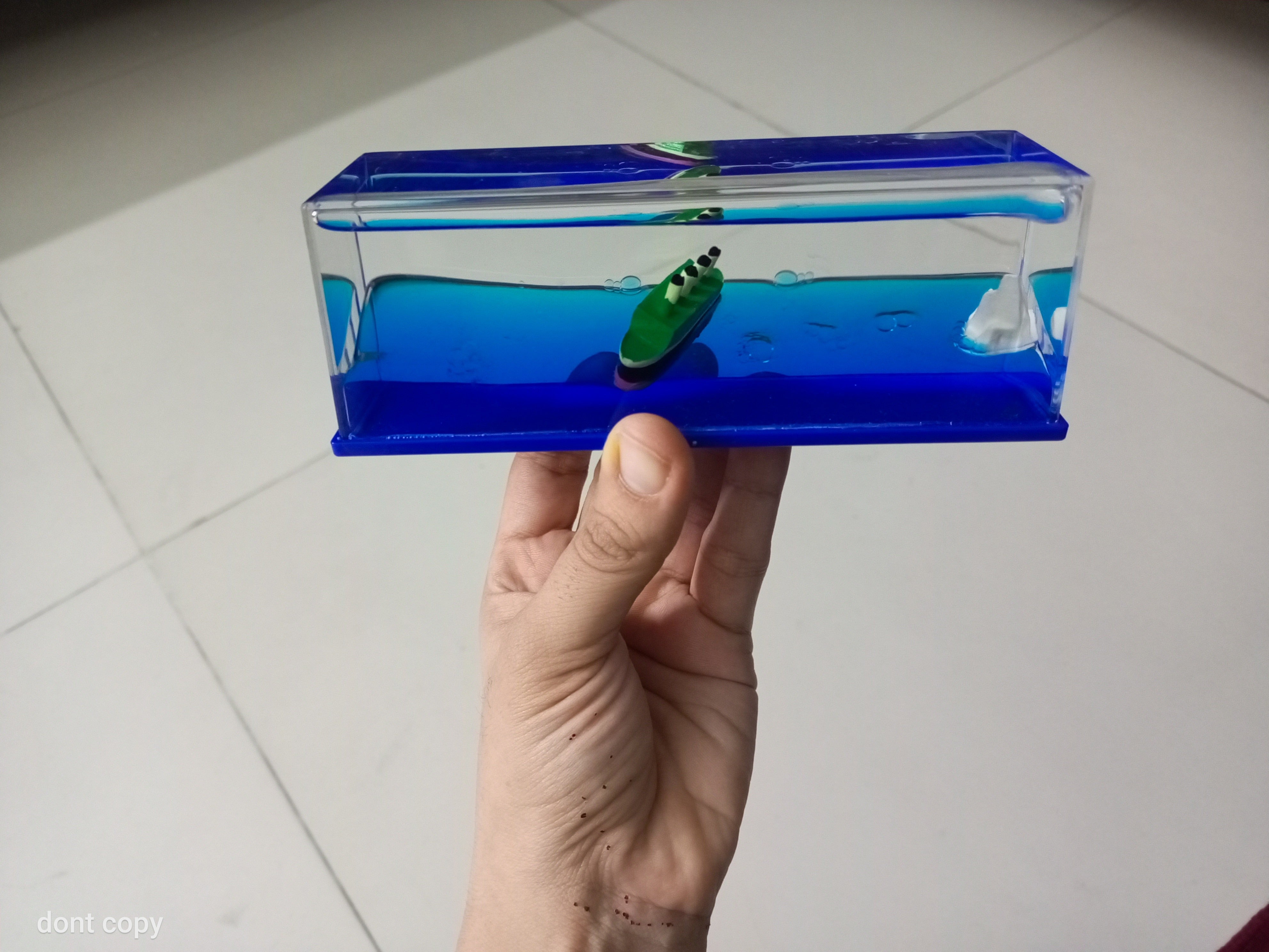 Titanic Unsinkable Fluid Drift Bottle | Relaxing Liquid Motion Cruise Ship & Iceberg Display